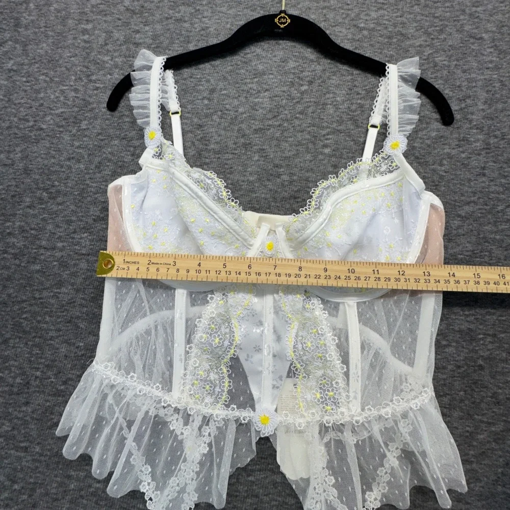 NWT For Love & Lemons White Daisy Bustier Women 38C Bridal Floral Lingerie Fairy